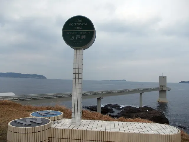 Hado Cape and Tsuboyaki Hut