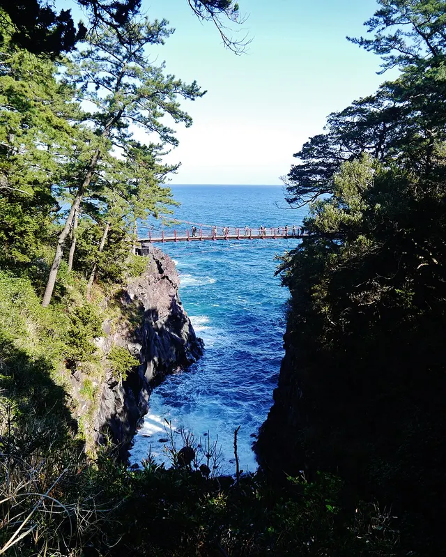 Jogasaki Coast — Kadowaki Bridge