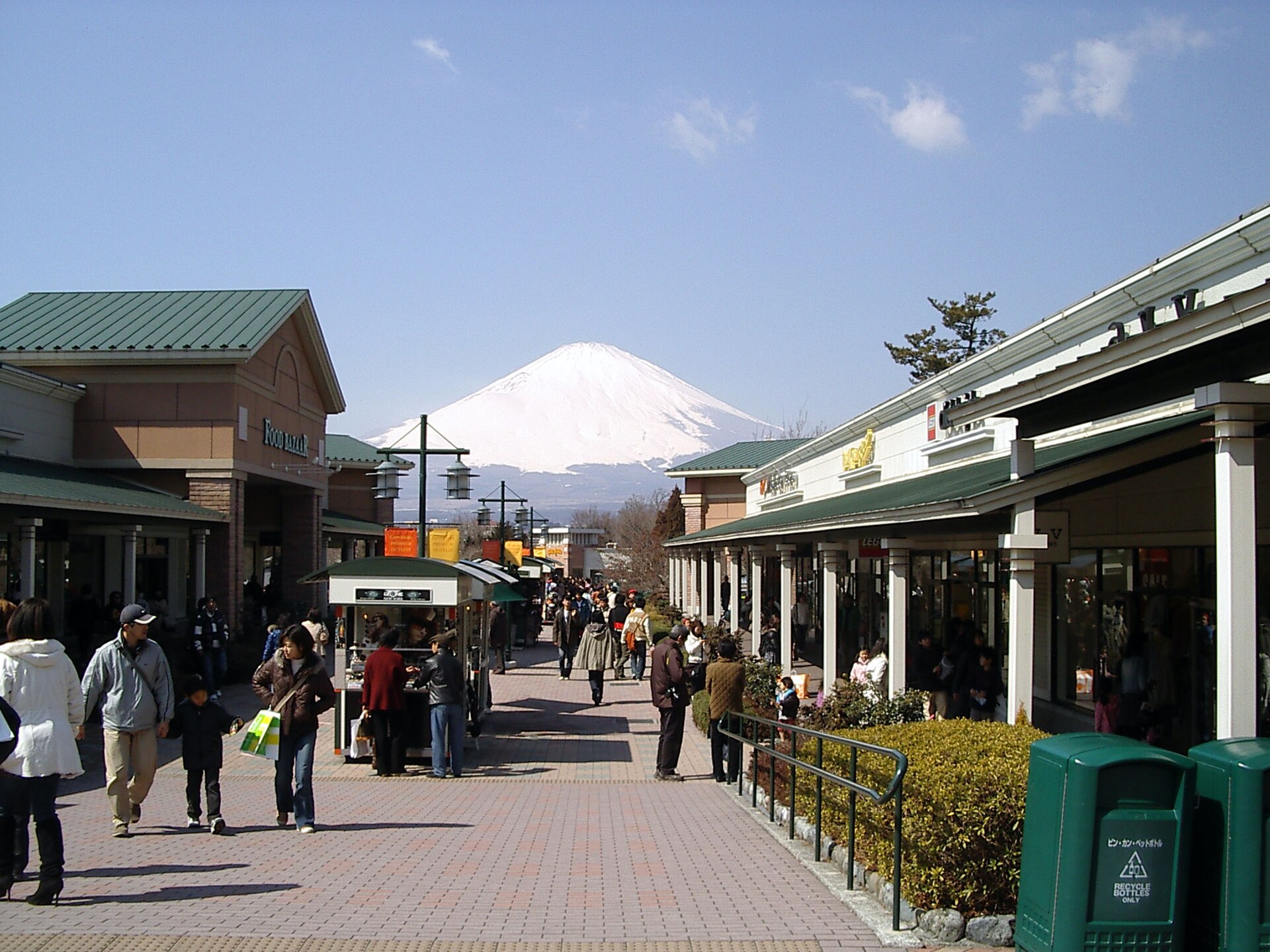 Gotemba Premium Outlets, Shizuoka