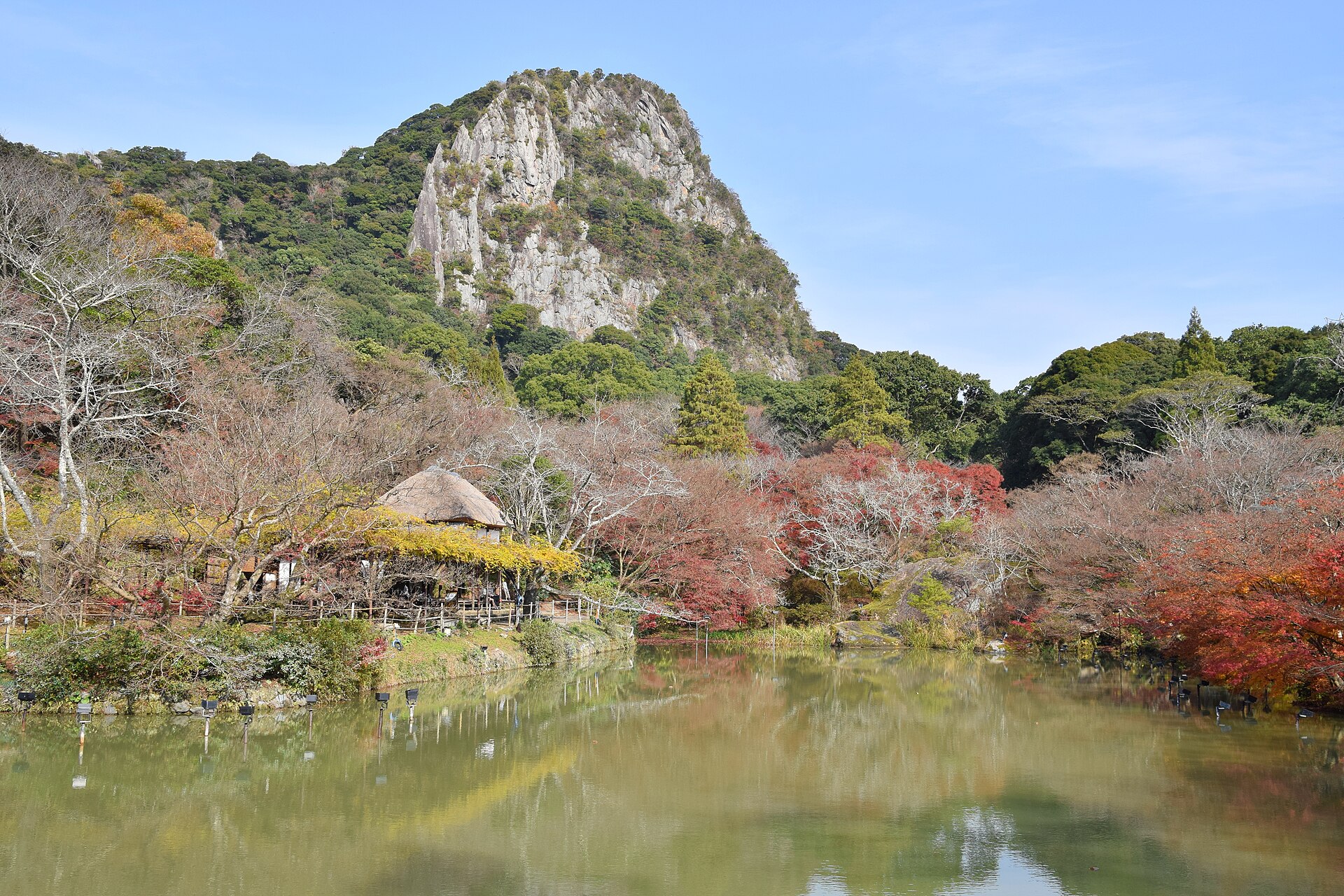 Mifuneyama Rakuen, Saga